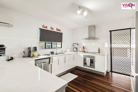 Impressive Family Home Offering Space, Style and Versatility - Photo 5