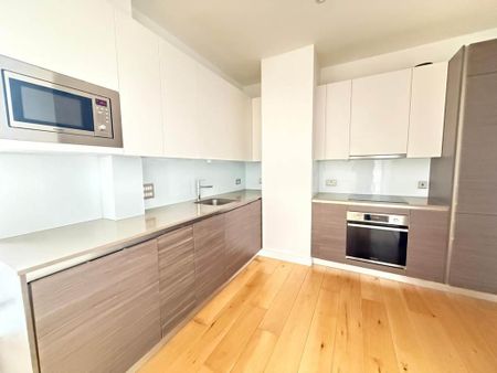 2 bedroom flat to rent - Photo 3