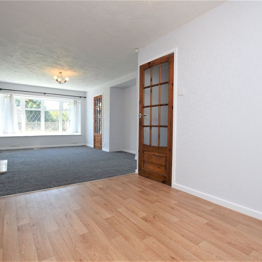 38, Silver Royd Drive, Wortley, Leeds, West Yorkshire, LS12 4QS - Photo 1