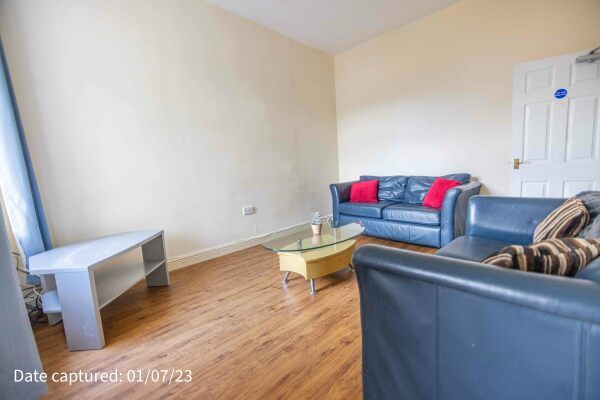 66, Vyner Street - Photo 1