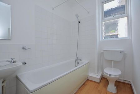 1 bedroom property to rent - Photo 5