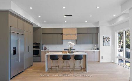 For Lease - 67 Bexhill Avenue Unit# Main & 2nd Floor, Toronto, Ontario - Photo 5