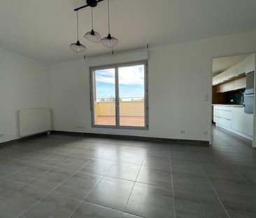 Location Appartement 2 pièces 48m² LA ROCHETTE 77000 - Photo 2