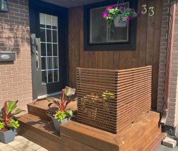 33 Westway Place #upper - Photo 2