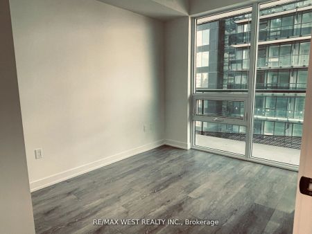 127 Broadway Avenue #1608 - Photo 2