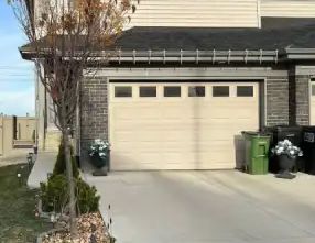 3-Bedrooms plus a bonus room Semi-detached Duplex for Rent in Chappelle, SW Edm | 7552 Creighton Place Southwest, Edmonton - Photo 1