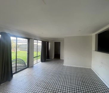 2 Elletson Court, Dandenong. - Photo 6