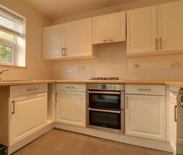 2 bedroom end of terrace house to rent - Photo 5