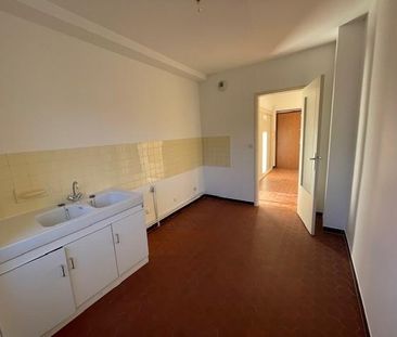 Location Appartement 3 pièces 71m² VAULX EN VELIN 69120 - Photo 5