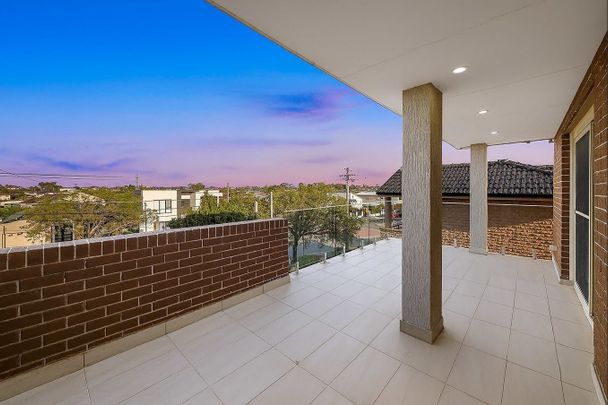 288 Noble Avenue - Photo 1