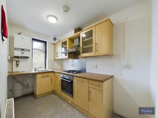 3 bedroom flat to rent - Photo 1