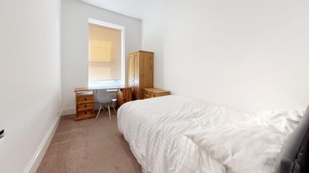 5 bedroom apartment to rent - Photo 3