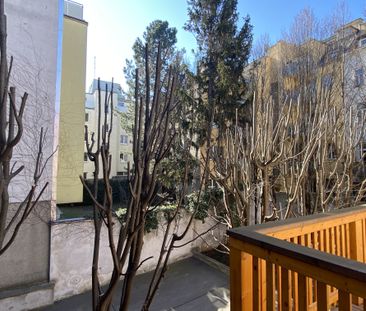 Hinterhofliebe - Townhaus in ruhiger Hoflage mit bezaubernden Balkon - Photo 4