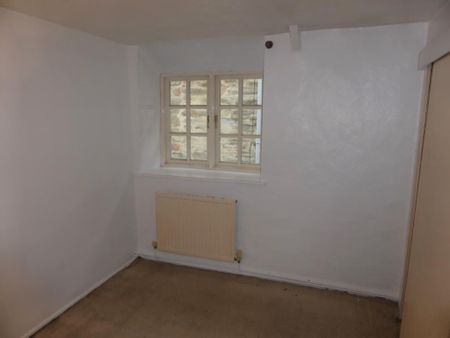 3 bedroom end of terrace house to rent - Photo 5