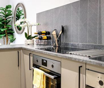 1 bedroom in a house share to rent - Photo 4