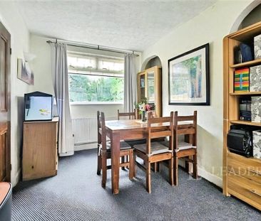 4 bedroom semi-detached house to rent - Photo 4