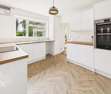 3 bedroom detached house to rent - Photo 2