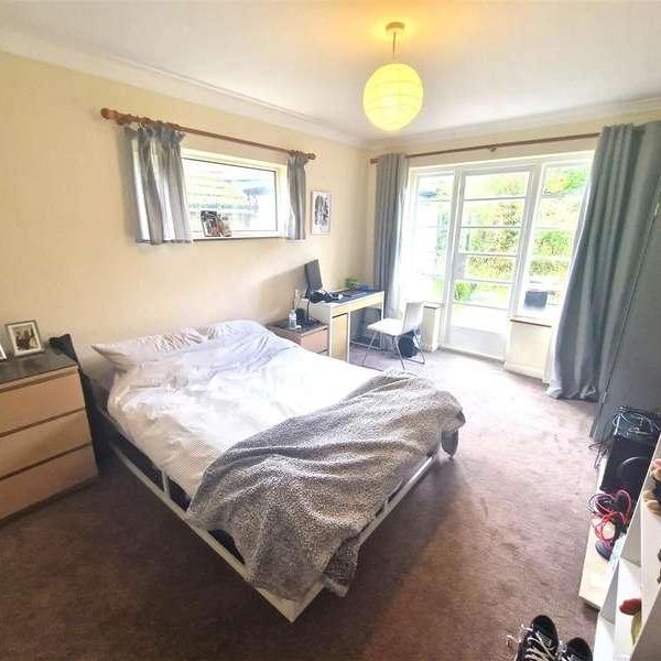 Hales Drive, Canterbury, Canterbury, CT2 - Photo 1