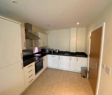 1 Bed Flat, Gooch House, W6 - Photo 6