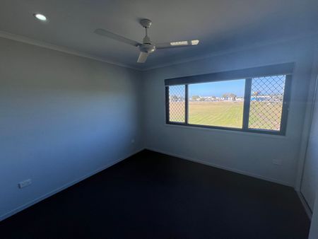 6/2 Makybe Diva Drive, 4740, Ooralea Qld - Photo 5