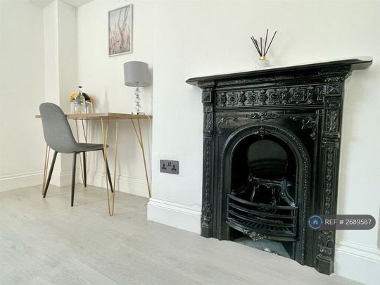 2 bedroom detached house to rent - Photo 1