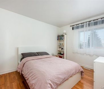 Maison de plain-pied - 3860 Av. Maupassant - Photo 5