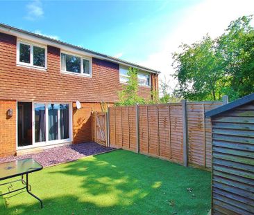 4 bedroom terraced house to rent - Photo 1