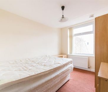 5 bedroom maisonette to rent - Photo 5