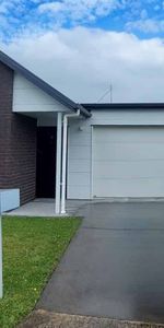 Three Bedroom Home in Flagstaff - Photo 4