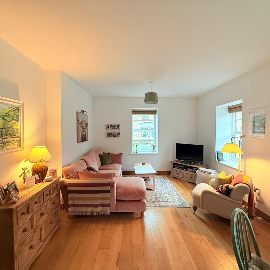 2 bedroom apartment to rent - Photo 1