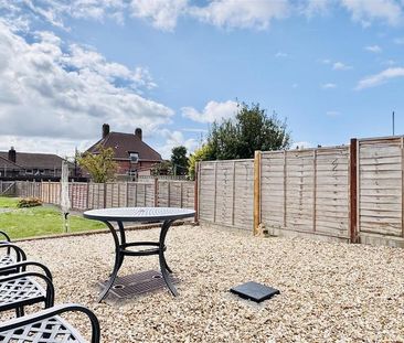 4 bedroom terraced house to rent - Photo 6