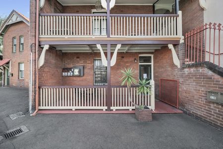 33A Dalgety Road, Millers Point NSW 2000 - House For Rent | Domain - Photo 5