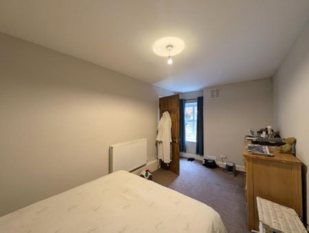 2 bedroom semi-detached house to rent - Photo 5