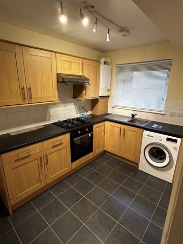 Hawthorn Court, SM1 - Photo 3