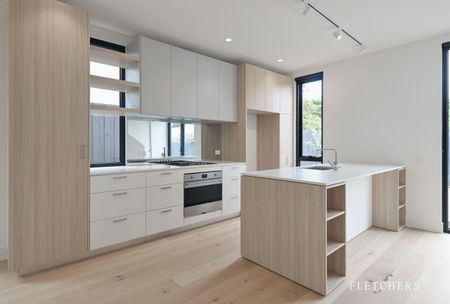 2/31 Kitchener Rd, Croydon VIC 3136 - Townhouse For Rent | Domain - Photo 3