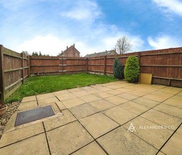 2 bedroom terraced house to rent - Photo 1