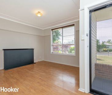 Charming & Comfortable 2-Bedroom Home! - Photo 1