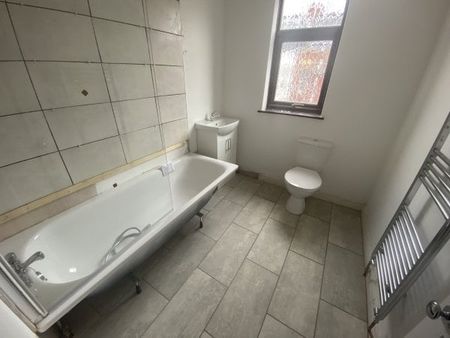 Esher Road, L6 - Photo 4