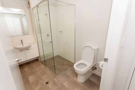 City Apartment Living - Photo 5