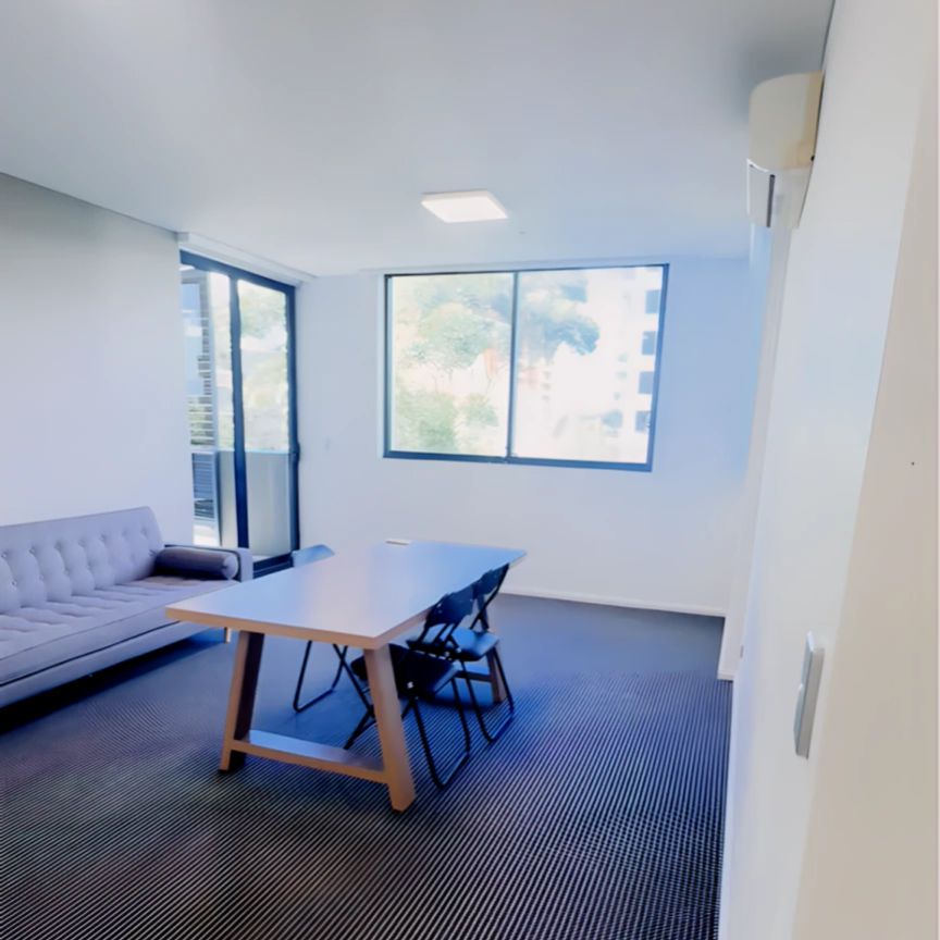 2 Crystal Street, Sydney - Photo 1