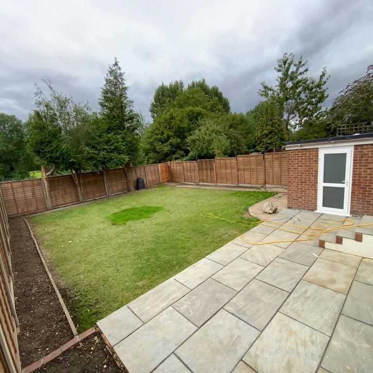 1 bedroom in a house share to rent - Photo 1