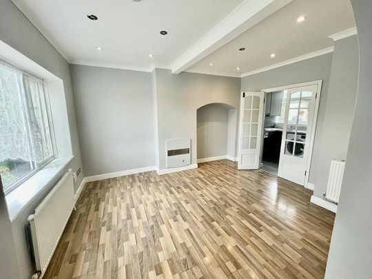 3 bedroom semi-detached house to rent - Photo 1