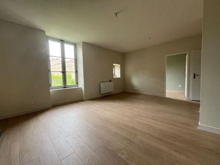 POITIERS CENTRE-VILLE, T3 RENOVE DE 60.87M² - Photo 4