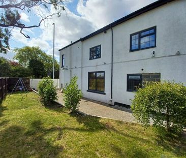 4 bedroom detached house to rent - Photo 2