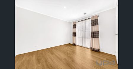 Affordable Family Living in Roxburgh Park - Photo 2