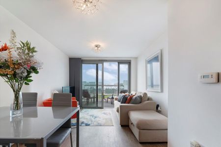 Apartment to let in Parkside Court E16 - Photo 4