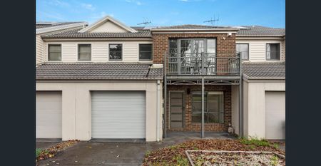 Beautiful Family Terrace Home! - Photo 2