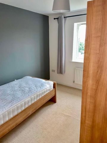 Godwin Way, Stoke-on-trent, Staffordshire, ST4 - Photo 4