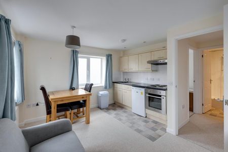1 Bed Flat - Photo 3