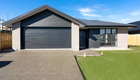 Spacious Halswell Haven - Photo 5